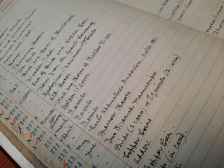 Extract from the Morley Museum accessions book